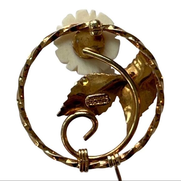 Vintage Ivory and Gold Filled Carved Resin Rose Brooch - Picture 5 of 5